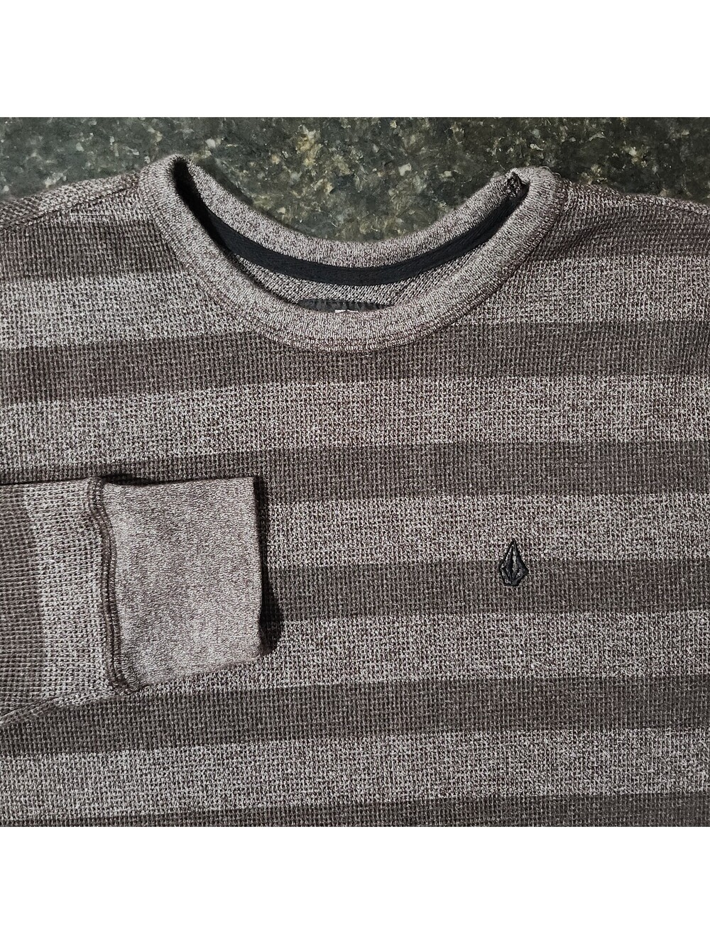 Vintage Y2K Volcom Skate Thermal Waffle Knit Long Sleeve Striped Punk Grunge XL